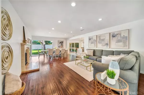 Woodland Hills, CA 91367,6136 Kentland