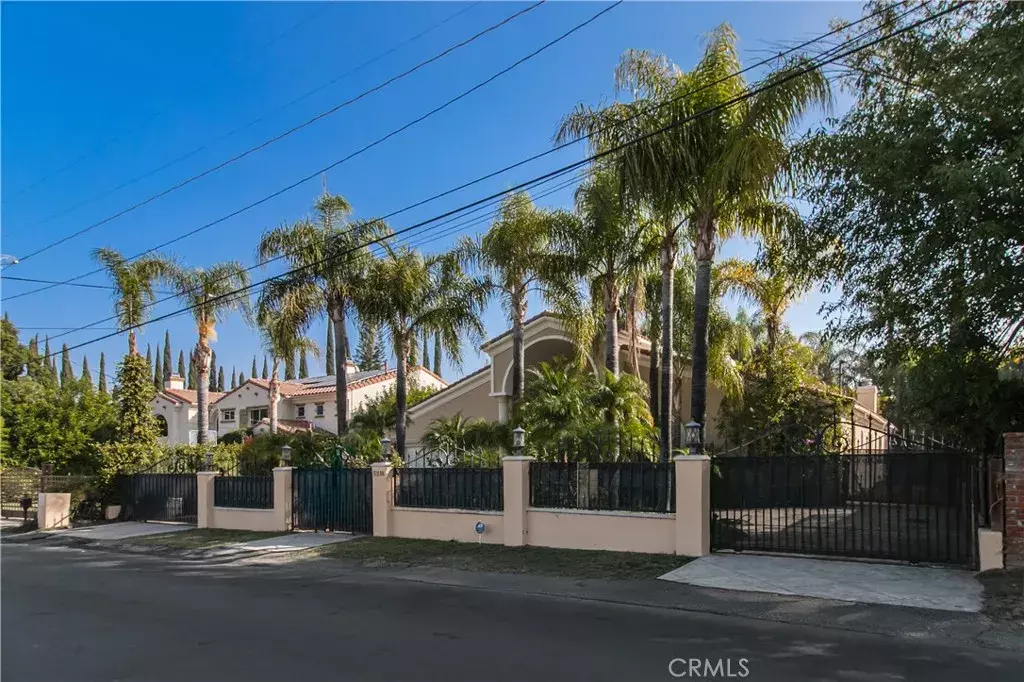 Tarzana, CA 91356,5218 Otis Avenue