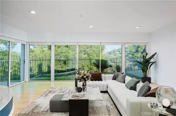 Sherman Oaks, CA 91403,3610 Scadlock Lane