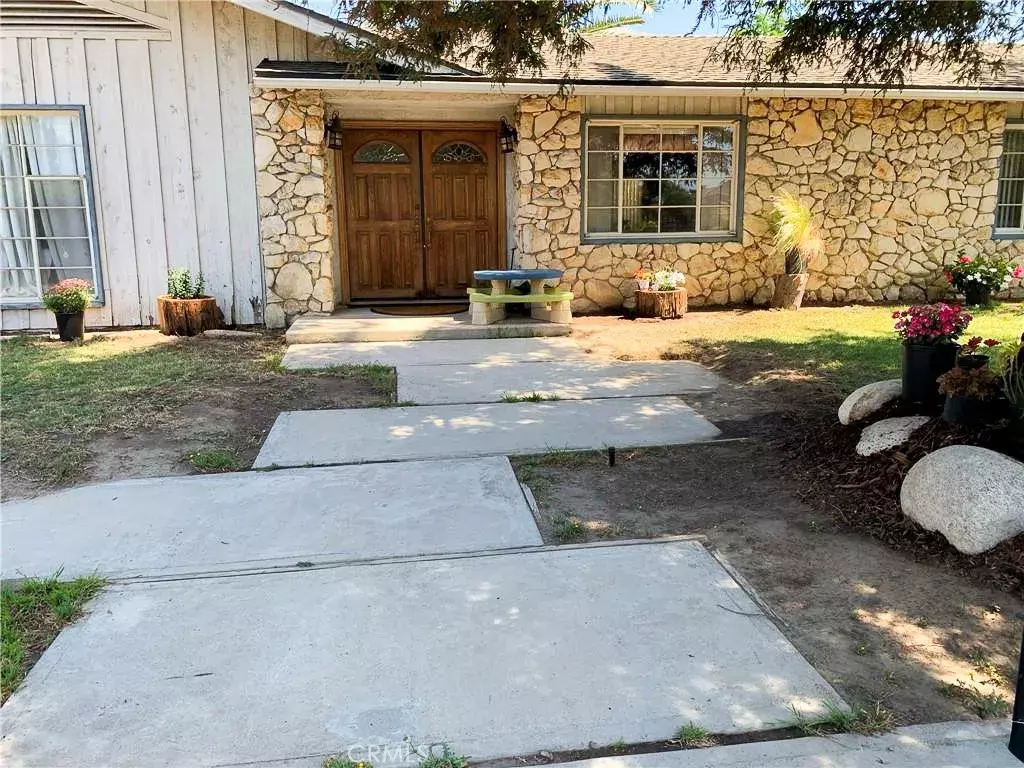 Northridge, CA 91325,17033 Rayen