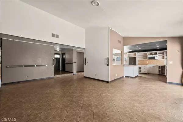 Valencia, CA 91354,27139 Vista Encantada