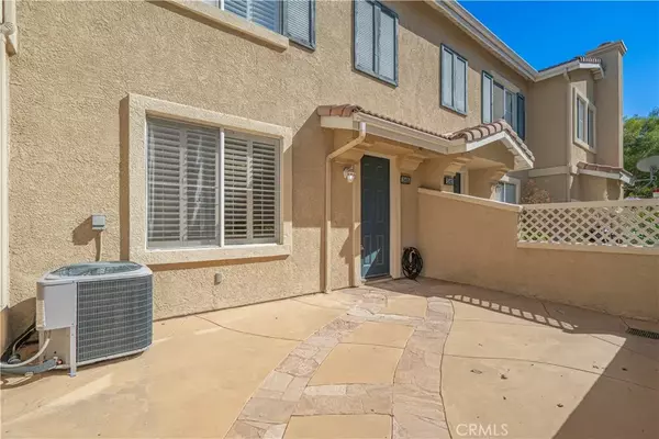 Saugus, CA 91350,25405 Silver Crest Court