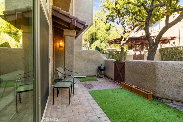 Simi Valley, CA 93065,2421 Chandler Avenue #2