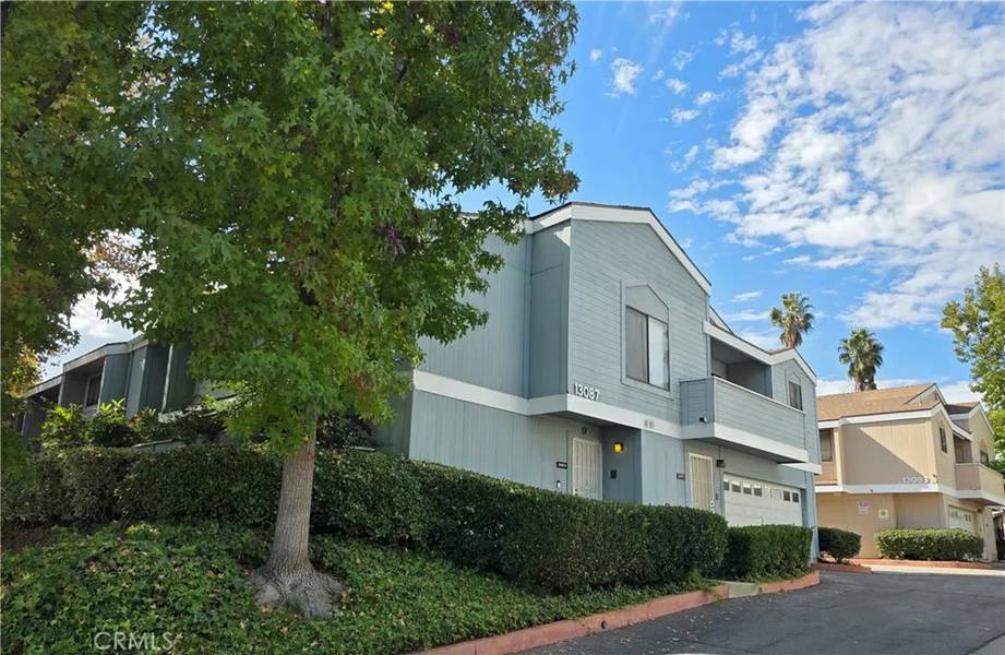 13087 Hubbard #5, Sylmar, CA 91342