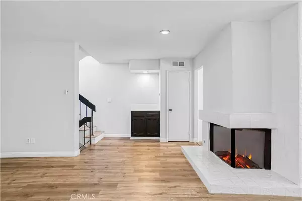 Calabasas, CA 91302,26353 W Plata