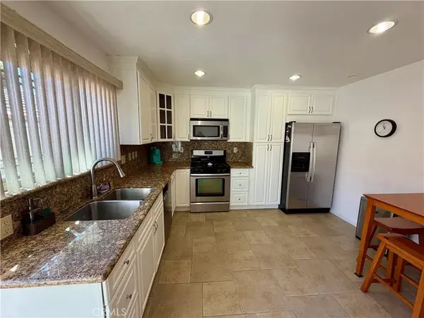 West Hills, CA 91307,6855 Valley Circle