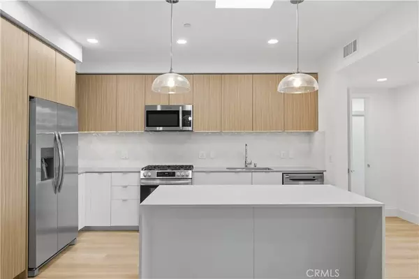 Studio City, CA 91604,12078 Guerin Street #404