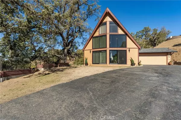 Tehachapi, CA 93561,30320 Rollingoak