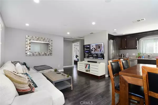 Canoga Park, CA 91303,22140 Cohasset Street