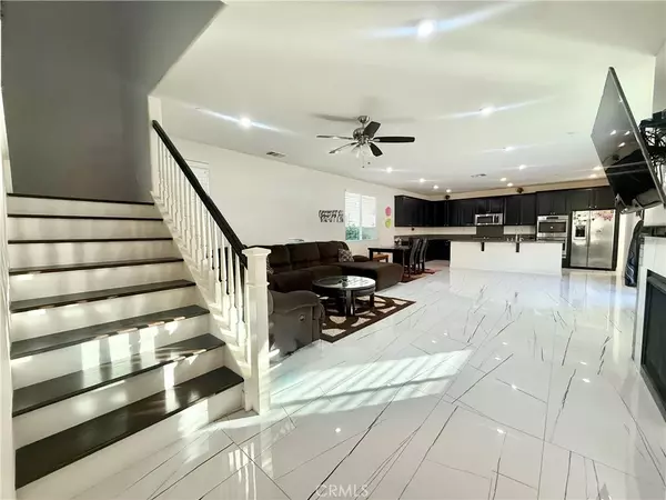 Valencia, CA 91354,28635 PARKSIDE DR