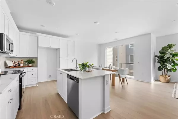 North Hills, CA 91343,9423 N Sepulveda Blvd. #3