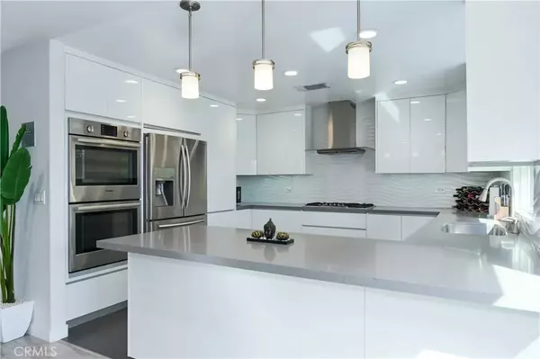 Oak Park, CA 91377,6550 Smoke Tree