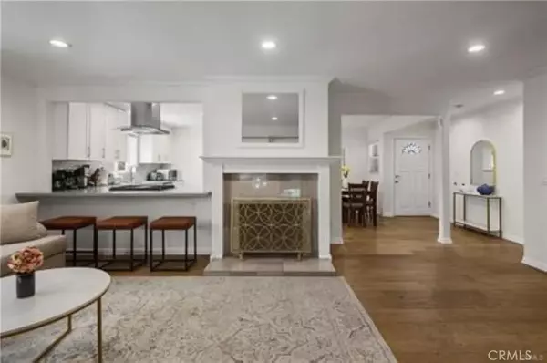 Woodland Hills, CA 91303,22335 Kittridge Street