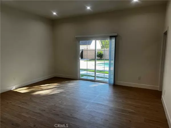 Winnetka, CA 91306,20738 Bryant