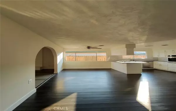 Bakersfield, CA 93309,4513 Summer Side