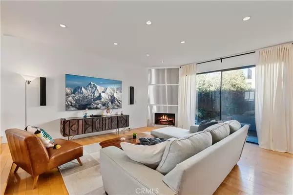 Studio City, CA 91604,4222 Troost Avenue #21