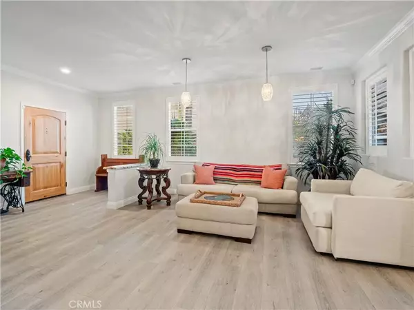 Castaic, CA 91384,27805 Pine Crest Place