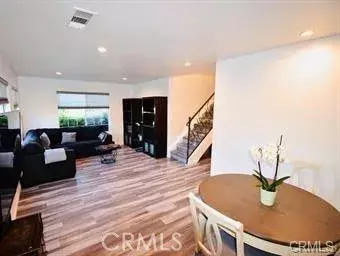 6501 Vanalden, Reseda, CA 91335