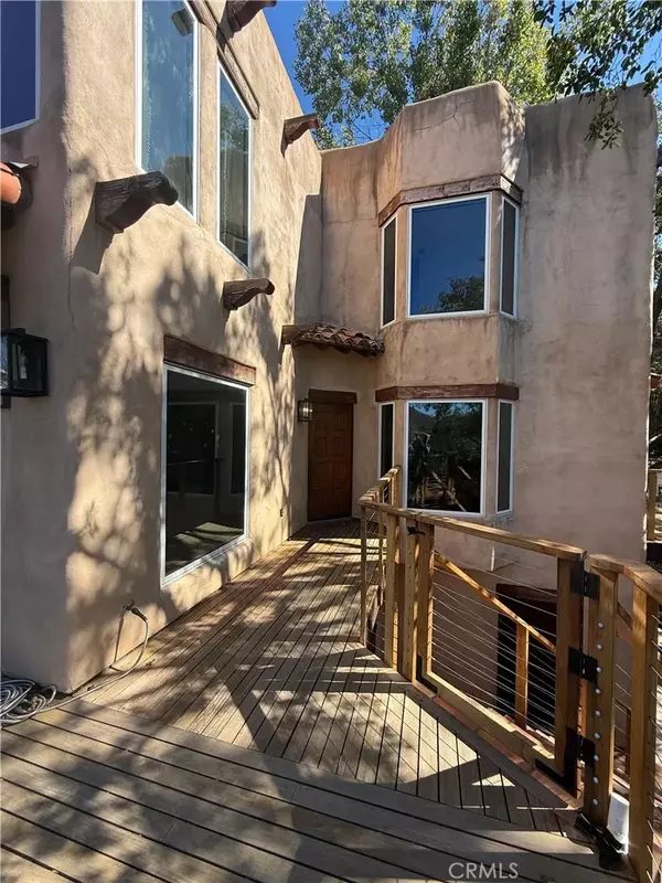 Agoura Hills, CA 91301,2045 Lookout Drive