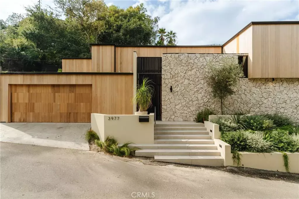 Studio City, CA 91604,3977 Oeste Avenue