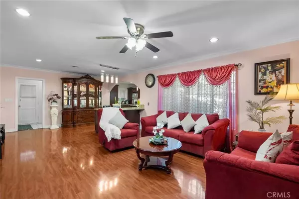 Northridge, CA 91325,9453 Shoshone Ave