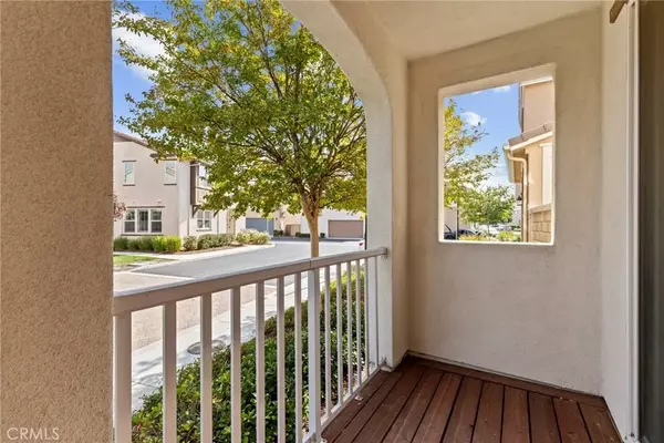 Valencia, CA 91354,24359 Verdugo