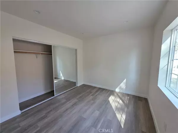 San Fernando, CA 91340,11572 Amboy Avenue