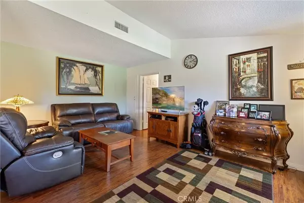 Newhall, CA 91321,19211 Avenue Of The Oaks #A