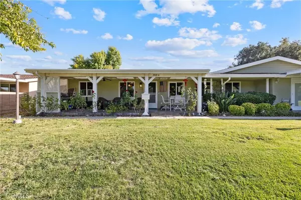 Newhall, CA 91321,19211 Avenue Of The Oaks #A