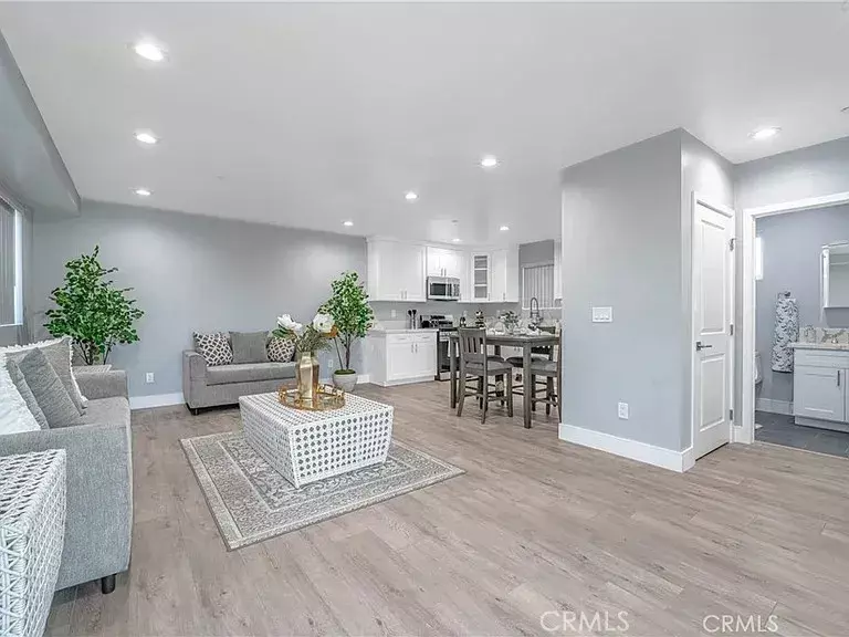 Los Angeles, CA 90003,232 East Gage Avenue