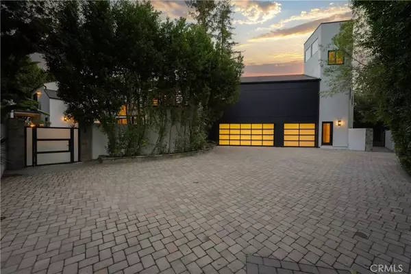 Woodland Hills, CA 91367,23248 Canzonet