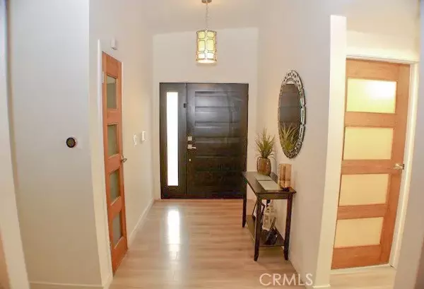 Woodland Hills, CA 91364,4820 Abbeyville