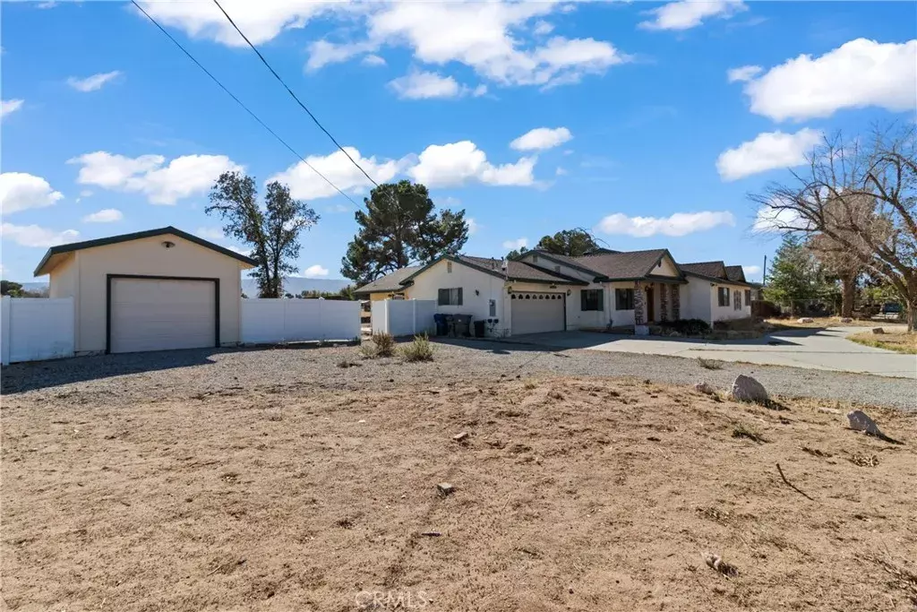 Palmdale, CA 93551,2110 W Avenue M8