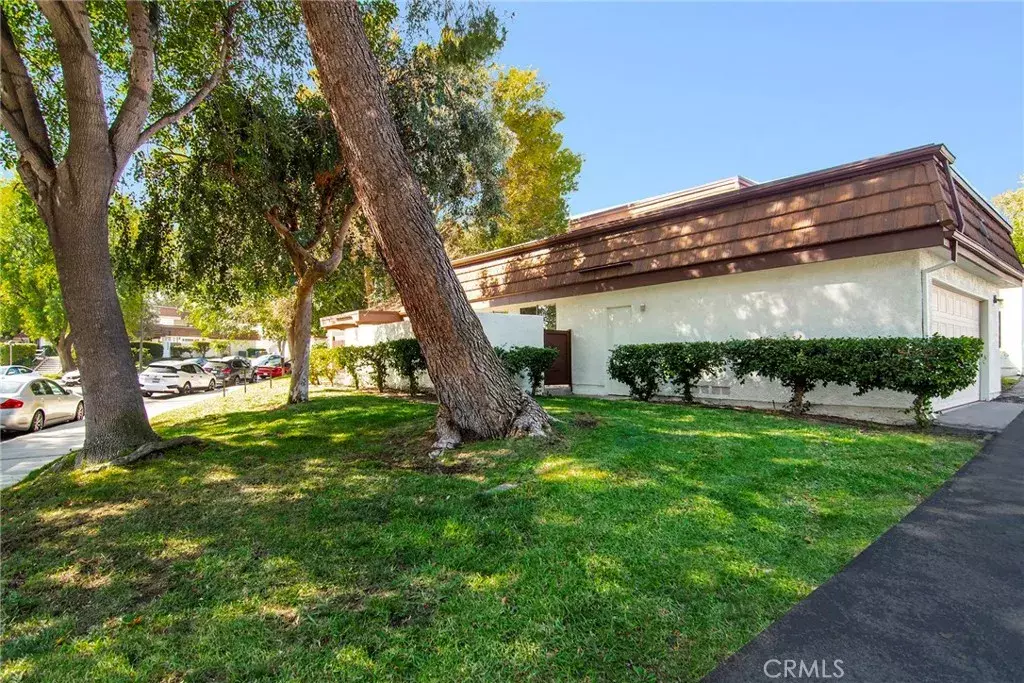Chatsworth, CA 91311,10121 Larwin #1