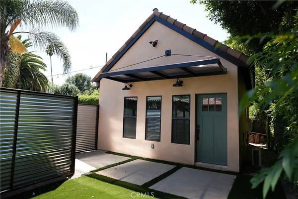 6009 Melvin Avenue, Tarzana, CA 91356