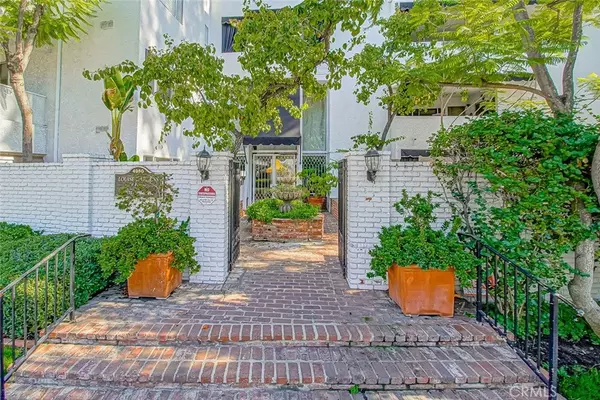 4950 Louise Avenue #105, Encino, CA 91316