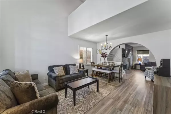 Saugus, CA 91350,28340 Sycamore Drive