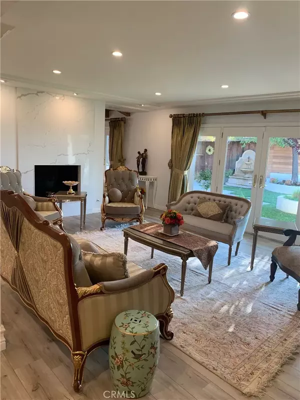 Sherman Oaks, CA 91403,3553 Scadlock