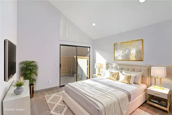 Upland, CA 91786,435 W 9th #F5