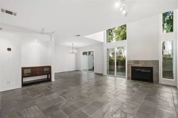 Northridge, CA 91325,10056 Melinda Way #3