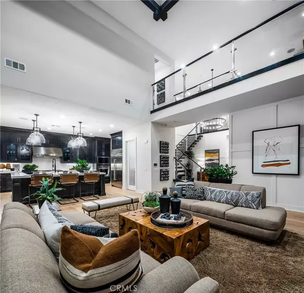 Valencia, CA 91381,27538 Juniper Lane