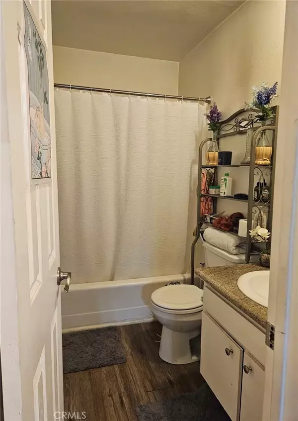 Tarzana, CA 91356,18307 Burbank Boulevard #41