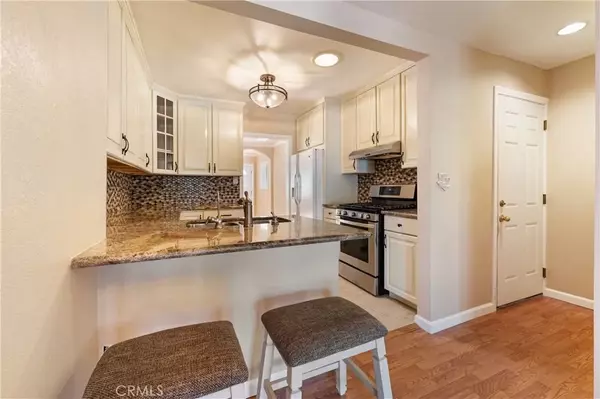 Encino, CA 91316,17619 Miranda