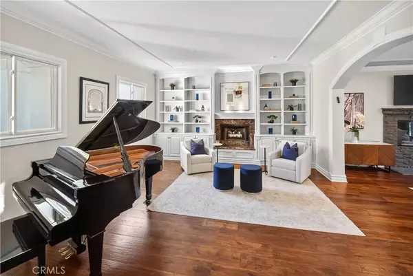 Calabasas, CA 91302,25527 Hamilton Court