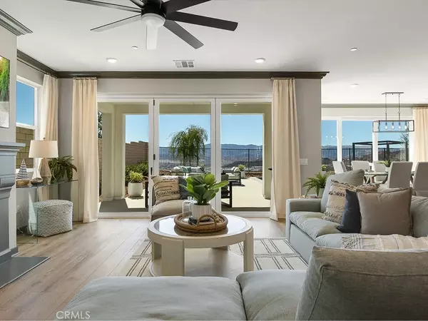 Castaic, CA 91384,30140 Crestline Court