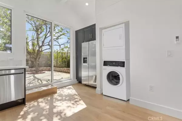 Northridge, CA 91324,8360 N Vanalden Avenue