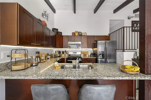 Panorama City, CA 91402,7924 Woodman Avenue #35