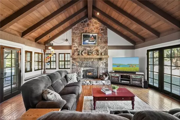 Agua Dulce, CA 91390,32852 Agua Dulce Canyon Road