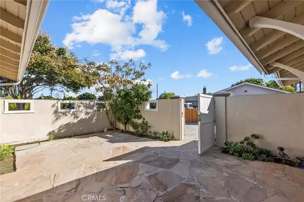 West Hills, CA 91304,7839 Lena