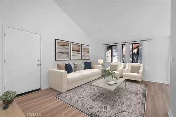 Canyon Country, CA 91387,18119 Sundowner #976